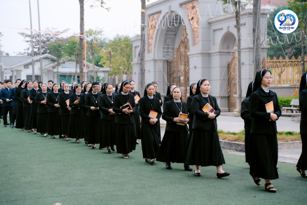 Đời sống Thánh hiến – sự hiện diện kiên trì của ngôn sứ giữa thế giới bị tổn thương