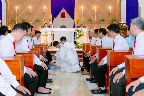 Thánh Lễ Tiệc Ly – thứ Năm Tuần Thánh tại Trụ sở Thái Bình – Miền Nam