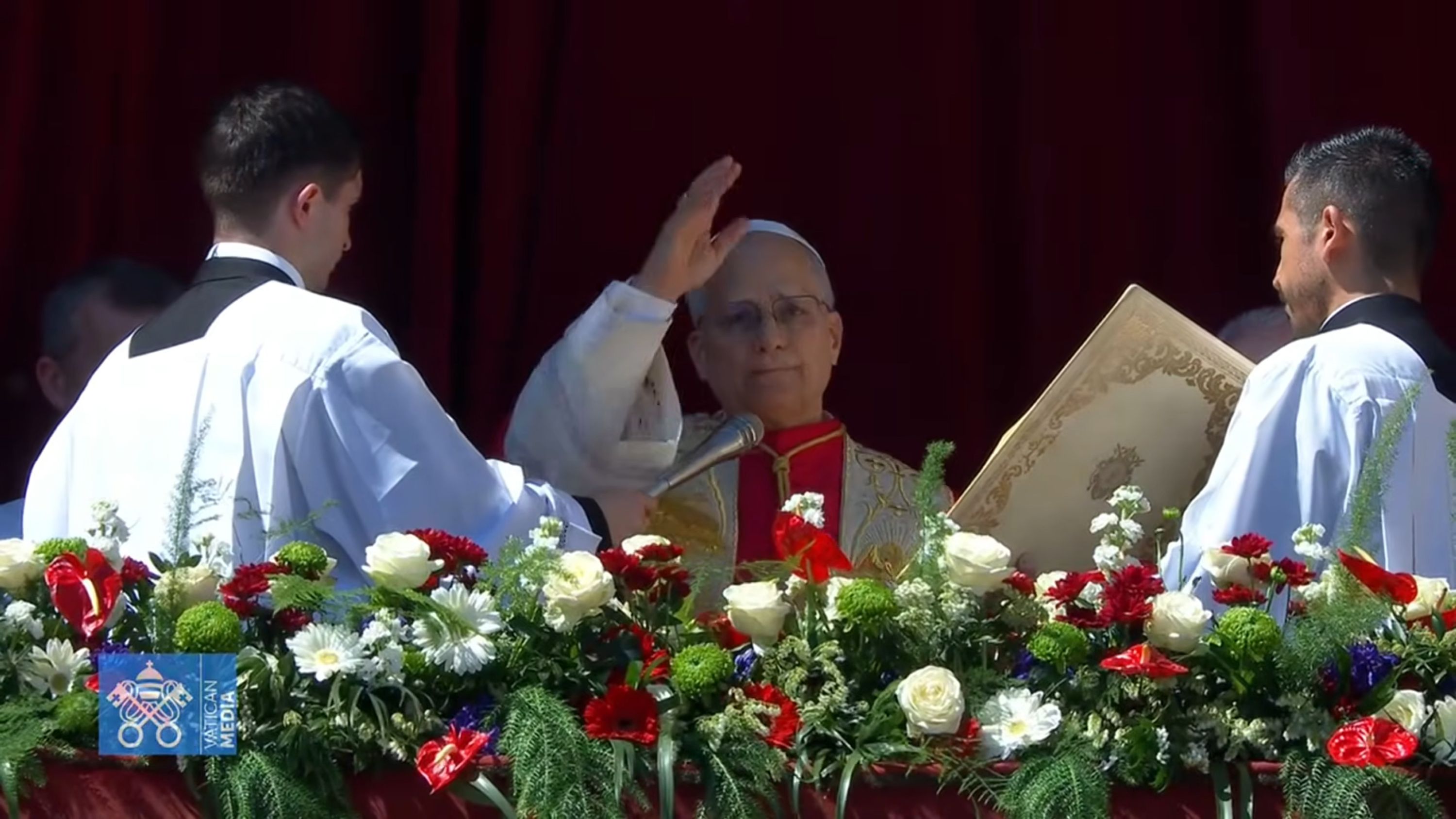 Sứ điệp Urbi et Orbi (5/4): Sức mạnh của Đức Kitô phục sinh hoàn toàn phi bạo lực