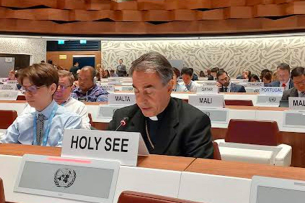 Tòa Thánh: Kitô hữu là cộng đồng tôn giáo bị bách hại nhiều nhất