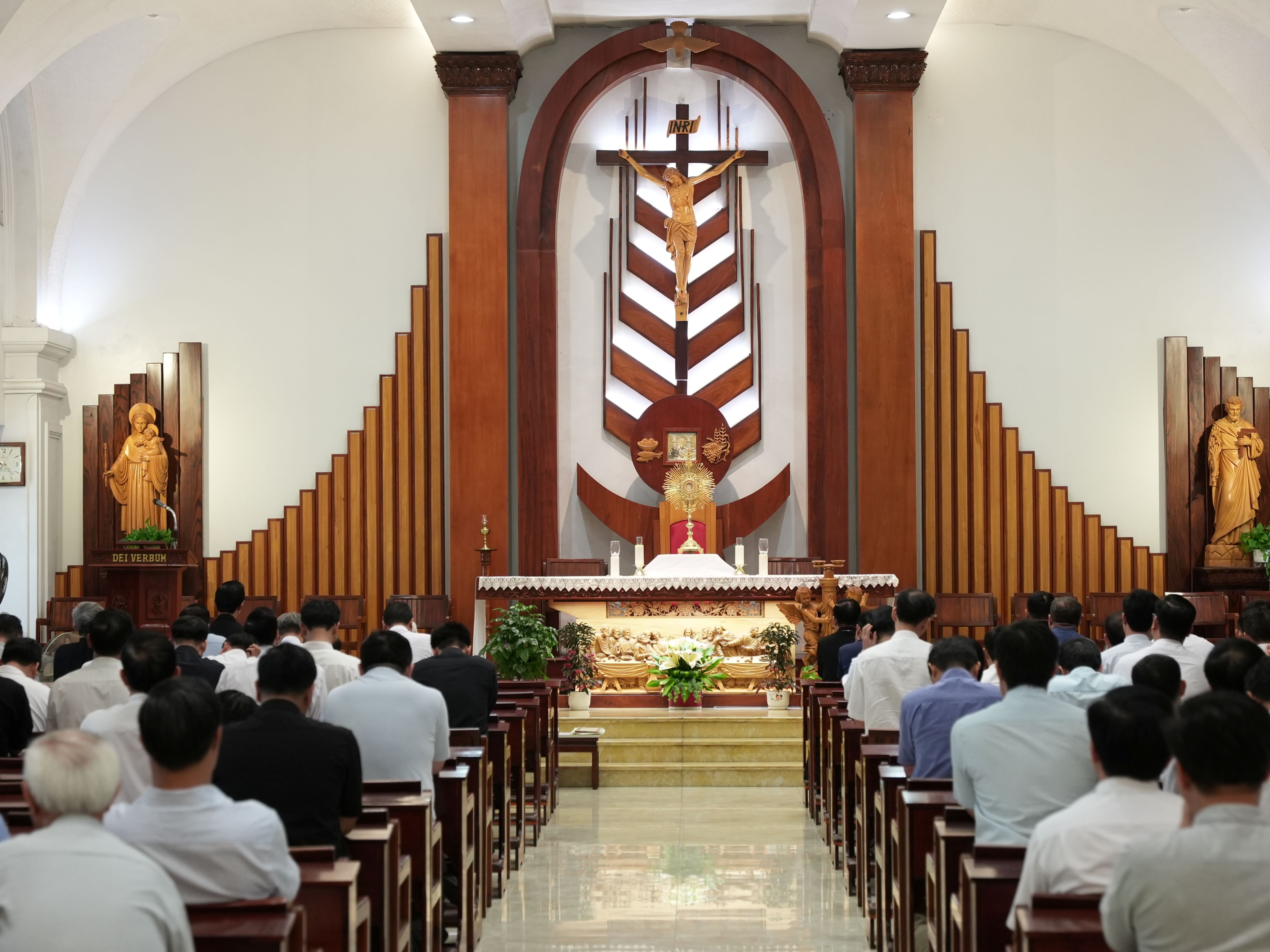 Linh mục đoàn Giáo phận tĩnh tâm tháng 7/2026