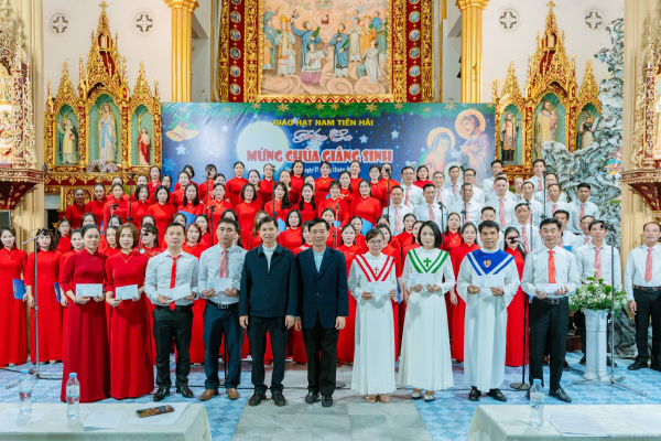 Giáo hạt Nam Tiền Hải: Đêm Thánh Ca mừng Chúa Giáng Sinh 2025