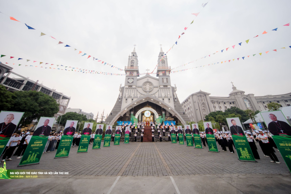 Cảm nhận về Đại hội Giới trẻ Giáo tỉnh Hà Nội lần thứ XXI - “Chúng tôi cùng đi với anh” (Ga 21,3)