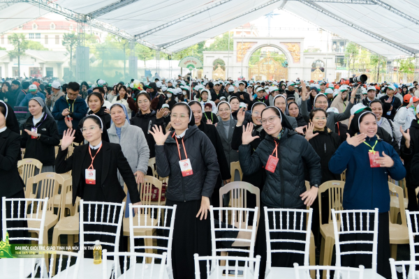 Cảm nhận của một nữ tu tham gia Đại hội Giới trẻ: Có Chúa cùng đi với chúng ta!