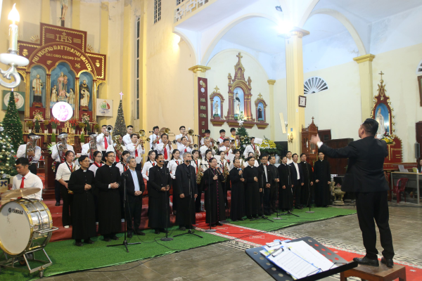 Giáo hạt Tây Hưng Yên: Hành hương Năm Thánh và Đại hội Thánh ca