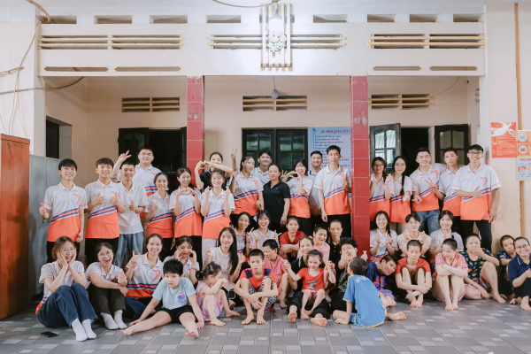 Nhóm Sinh viên Công giáo Thái Bình – Hà Nội cùng hành trình lan tỏa yêu thương tại Mái ấm La Vang