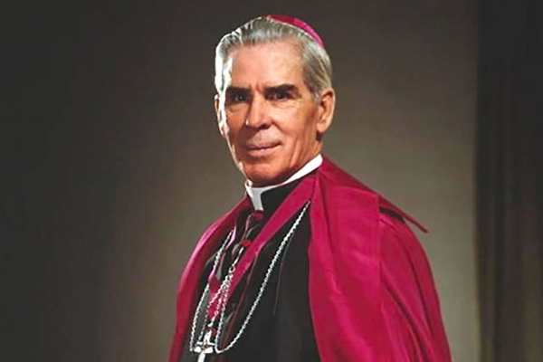 ĐHY Tagle chủ sự Thánh lễ tuyên phong Chân phước cho Tổng Giám mục Fulton Sheen