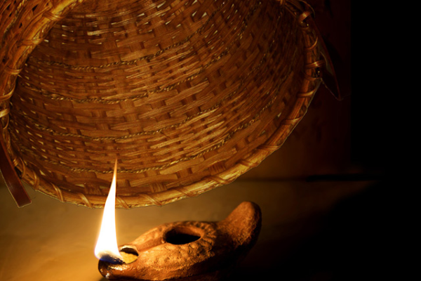 Thứ Năm tuần 3 Thường niên năm II (Mc 4,21-25)